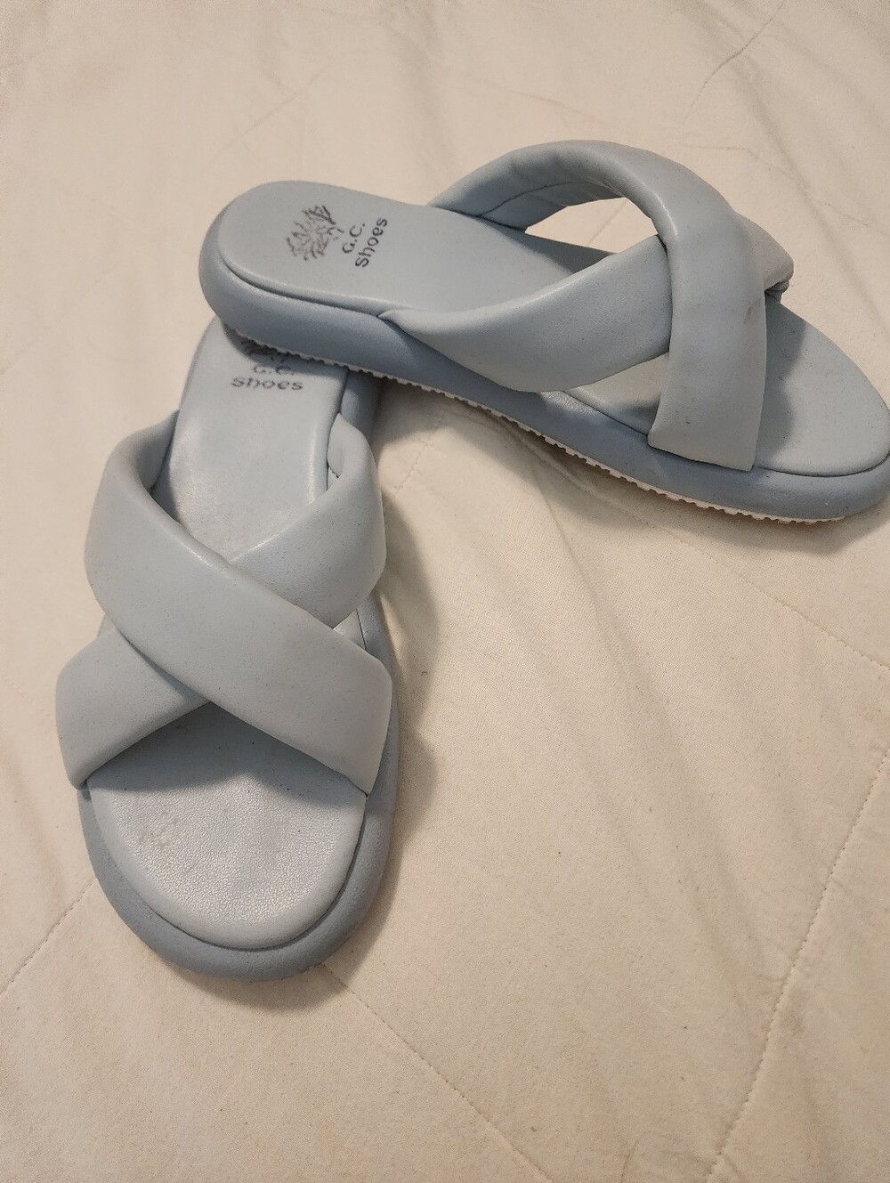 GC Shoes Light Blue Cross-Strap Women's Puffy Padded Slide Sandals Sz 9